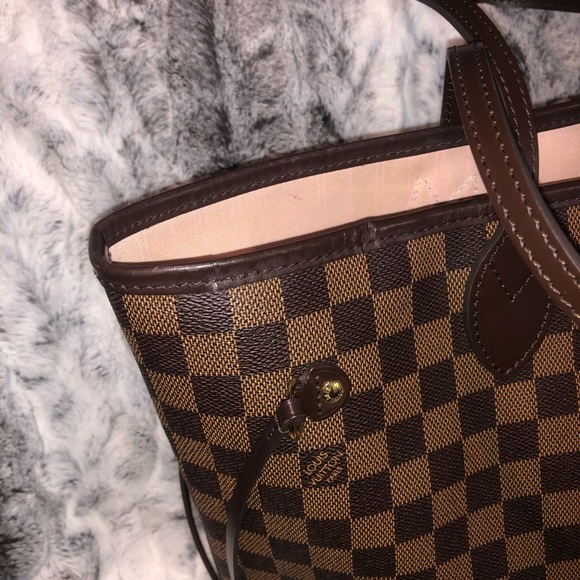 Louis Vuitton Neverfull MM - Picture 4 of 15